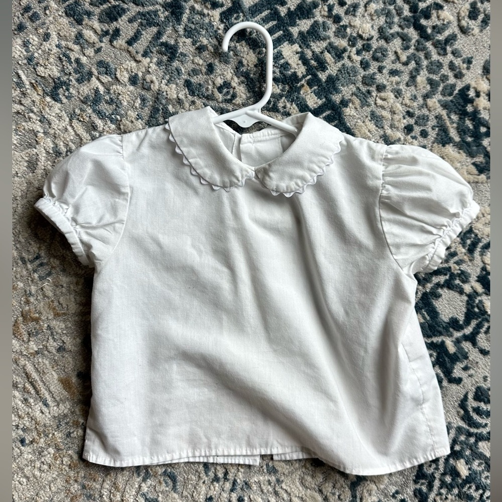 Collard Shirt 4T perfect for school uniform Brand: Chocolate Soup